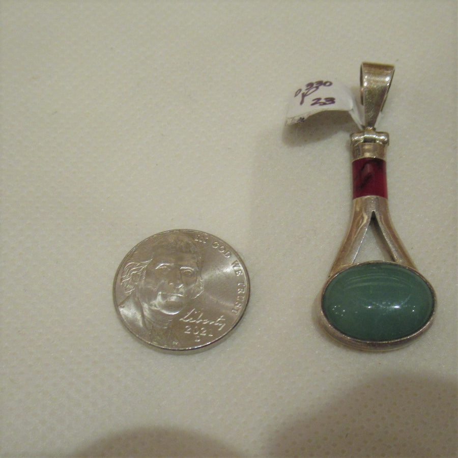 950 Fine sterling silver Oval Green Bail pendant