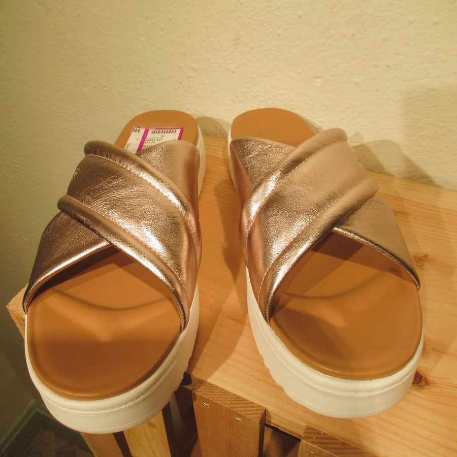 Uggs Rose gold Leather Platform Sandals