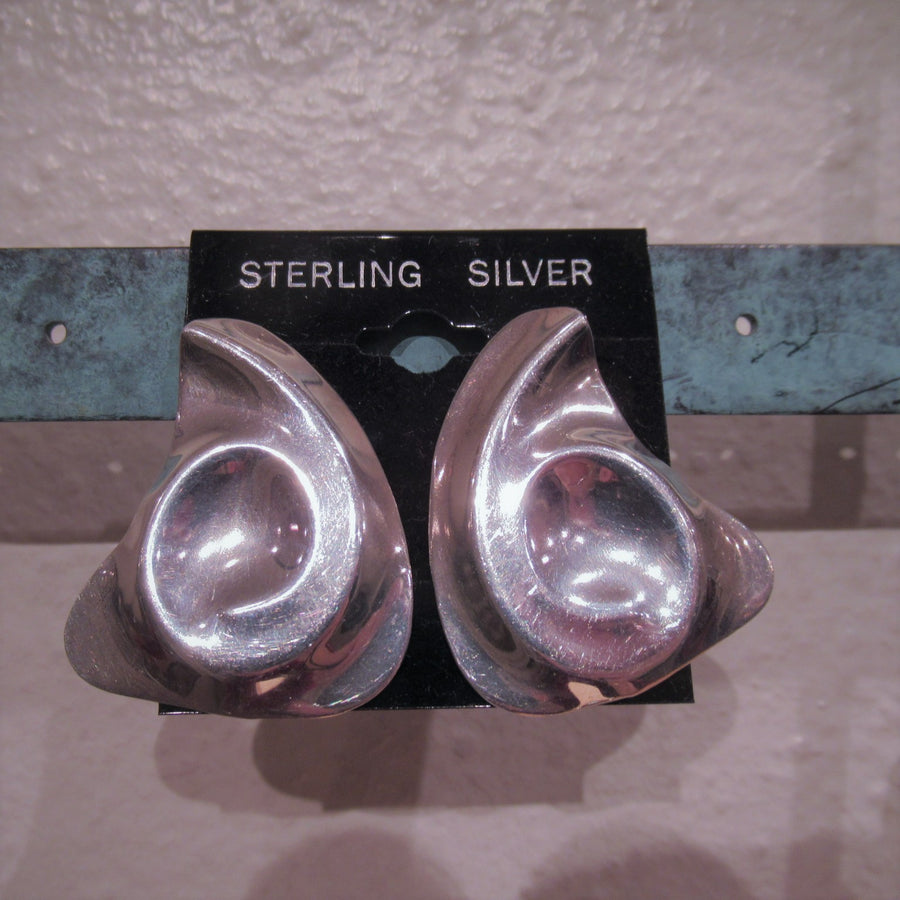 Sterling silver 925 Triangular Large Swirl Post earrings