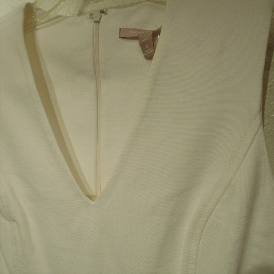 Banana Republic Ivory Rayon blend Knit S L Dress Banana Republic Ivory Rayon blend Knit S L Dress