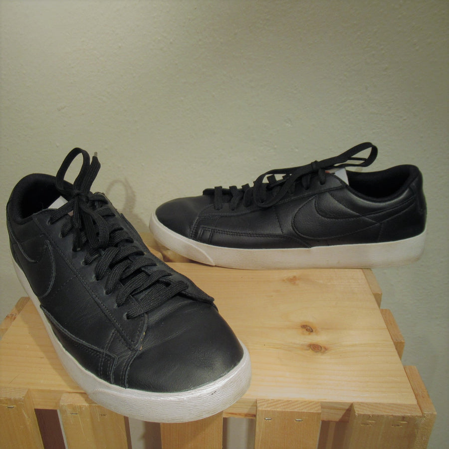 Nike Black Leather Sneakers