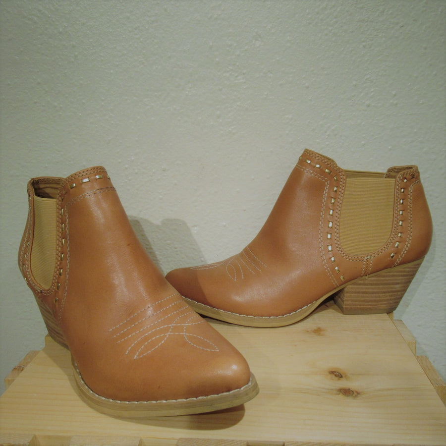 Reba Tan Leather Western Ankle boots