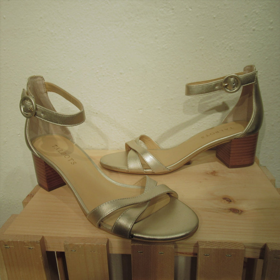 Talbots Gold Leather Sandals