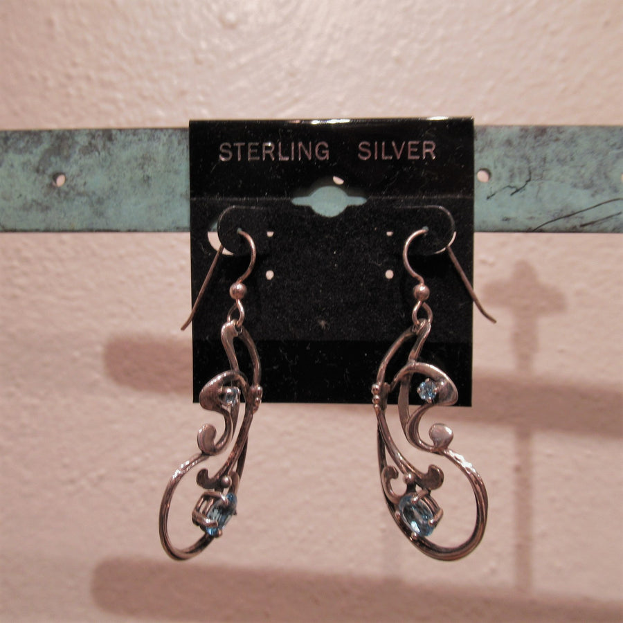 Sterling silver Oval Ornate Blue Wire dangle earrings