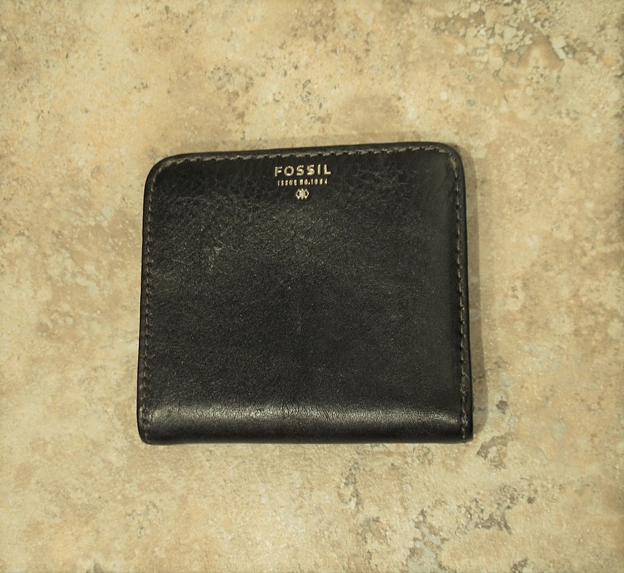 Fossil Black Leather Small Bi fold wallet